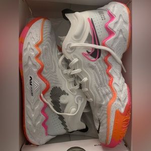 Nike Basketball Shoes Women Size 8